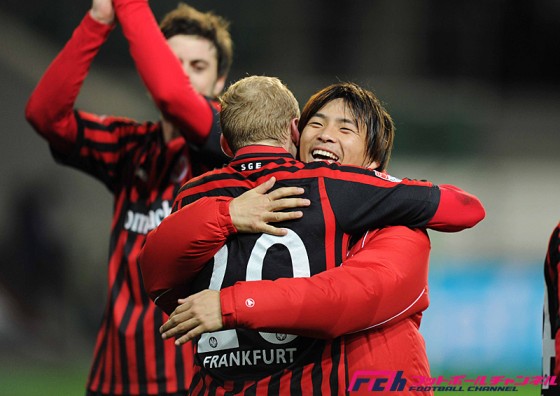 フランクフルト・乾が今季5ゴール目!