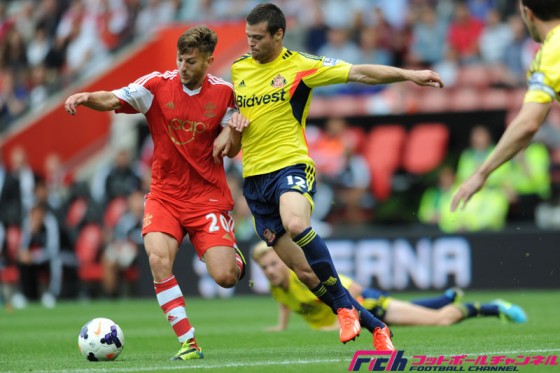 W杯のために半年挙式を早めたサウサンプトン主将。なんと85,000円の格安婚だった！