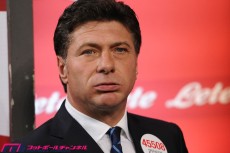 不運な誤審、勝ち切れなかったインテル。長友は後半空回り、カンビアッソと揉める場面も