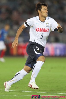 J復帰の松井大輔、ジュビロでの決意。「1年でのJ1復帰は当たり前。『裏番長』としてチームをつついていきたい」