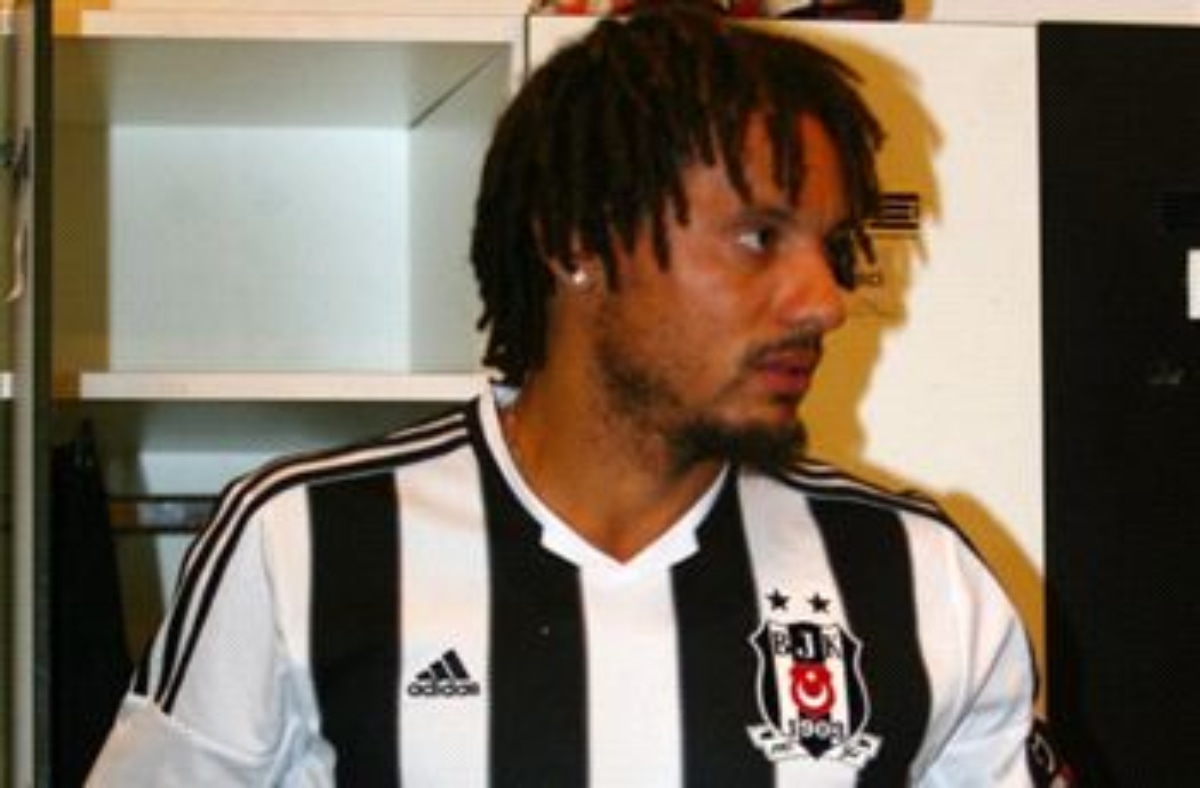 シャルケ ジョーンズのトルコ移籍が正式決定 フットボールチャンネル