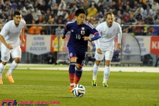 苦境の中でも発揮された香川真司の真骨頂。PK奪取、アシストを生んだ“技術力”とは？