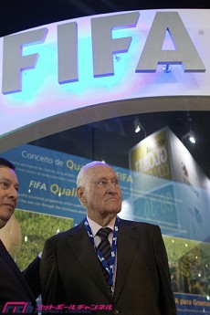 【W杯直前ルポ】日本戦会場含む4つが未完成、深刻な工事遅れ。無視できない日韓大会から続く派閥争いの余波