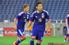 「もっと俺にボールを入れろ！もっと俺を使え！」。ザックジャパンをいい意味で壊す、大久保という“新風”