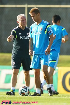 「自分たちのサッカー」とは何だったのか？　ジーコ時代との相似点と日本代表を巡る8年周期の問題点