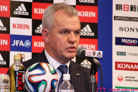 日本代表アギーレ新監督が来日会見「基本システムは4-3-3。守備を固めて勝利を目指す」