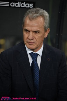 「まるで20年も経験を積んだかのよう」。アギーレも称える柴崎の戦術眼。香川不在のブラジル戦は将来への試金石に