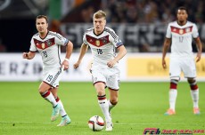 「ぐらつく世界王者」。衝撃の敗戦後、アイルランドにもホームでドロー。ドイツも例外でなかった“栄光の後の苦悩”