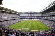 レアルの“豪腕”ペレス会長、次なる戦略は「アブダビ・ベルナベウ」。重視すべきは伝統か財政か…現地ファンも賛否