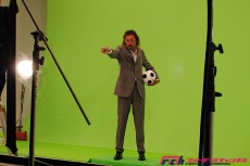 ラモス瑠偉が劇的にアップデートを遂げたリアルなサッカーゲームアプリ『サカつくシュート！』に登場！