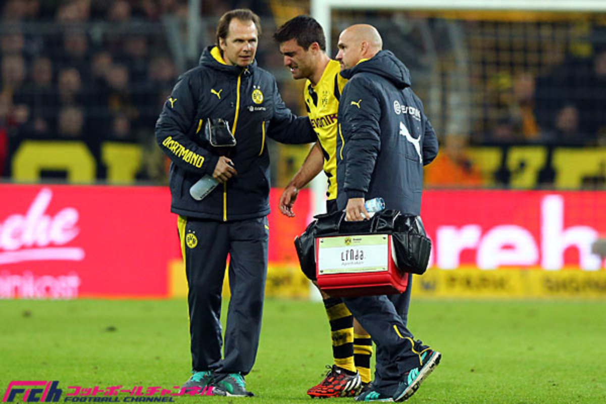 ドルトムント ようやく勝利もdfソクラティスが腓骨骨折 全治は2週間で軽傷と診断 フットボールチャンネル