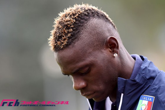 代表離脱のバロテッリ。実は負傷ではなく、ベンチスタートを嫌っての逃亡だった!?