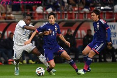「サッカーに年齢は関係ない」。代表定着へ貪欲さを高める武藤。「ゴールを決めることが“仕掛ける”という意味」