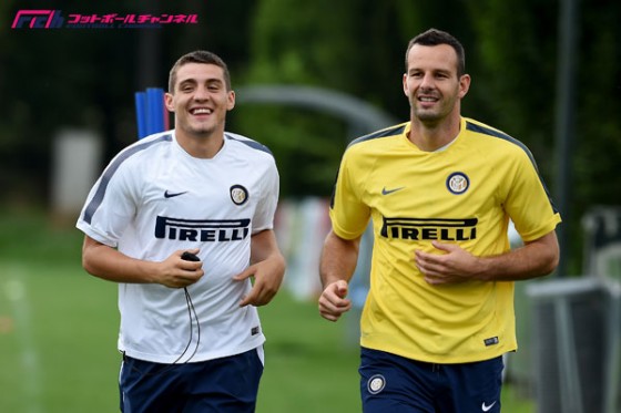 コバチッチとハンダノビッチがミラノダービーへの意気込みを語る。「デ・ヨングがミランの軸」