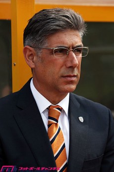 「オレンジ」がJ2に落ちる日。断崖絶壁の清水で大榎監督は活路を見出したのか？