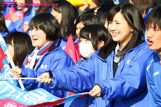 山梨学院大附属の応援団