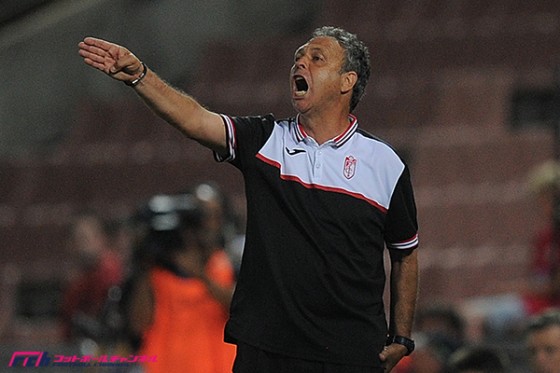 グラナダ、カパロス監督を解任。後任はレシーノか