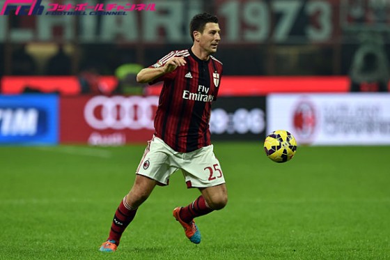 ミラン、守備陣に負傷者続出　デ・ヨング、ボネーラも