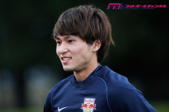 南野「”ミナミノ”ではなく”タクミ”」。オーストリアリーグも今週末に再開