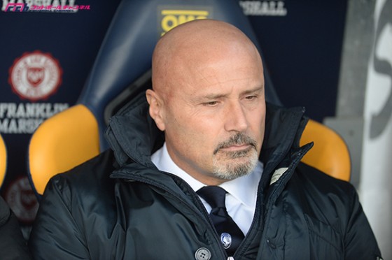 アタランタがコラントゥオーノ監督を解任。後任はレーヤに