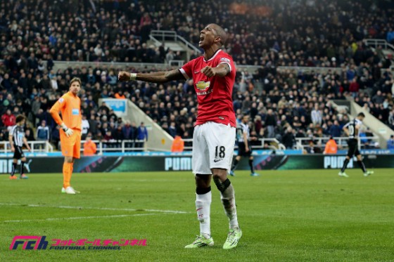 ヤングが終了間際に今季初ゴールの決勝点。マンUが苦手アウェイで勝利