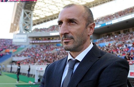 元FC東京、C大阪のポポヴィッチ監督が退席処分。相手スタッフの局部を殴打