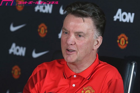 ファン・ハール、レッドカードの多さに驚き「感情のコントロールが必要」