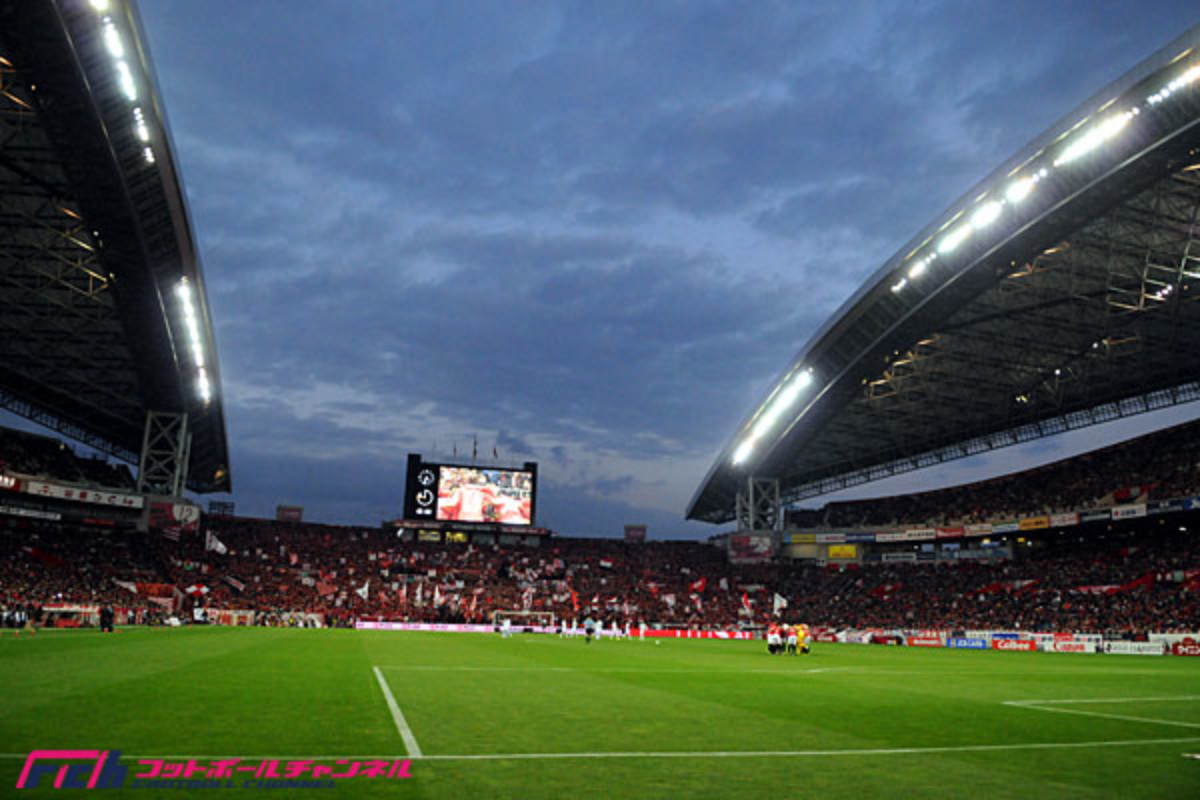 埼スタにドローンが落下 ファンからは 試合中じゃなくてよかった との声 フットボールチャンネル