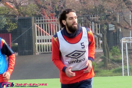 FC東京、4月から練習に参加していた元チュニジア代表FWの加入を発表「早く勝利に貢献したい」