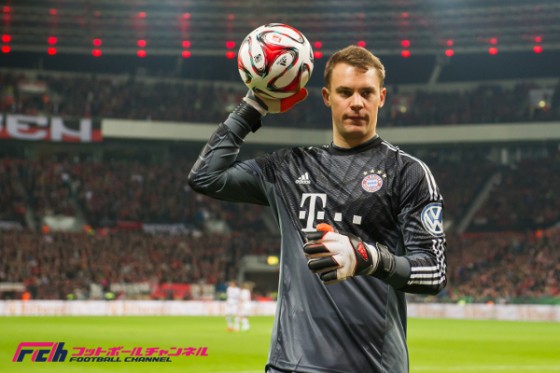 ノイアー、チーム3冠逃すも個人2冠を達成。テニスのフェデラーを抑え栄冠に