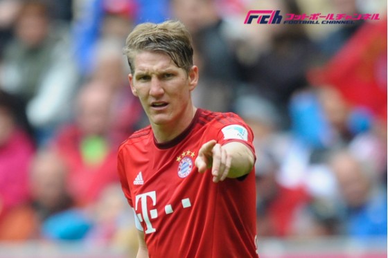 マンUがシュバイニー獲得に動く？　恩師ファン・ハール監督がラブコール