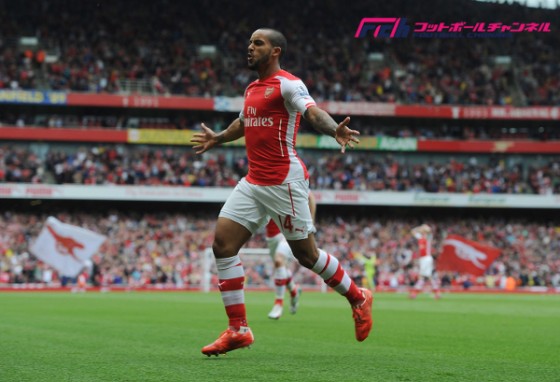 アーセナルが3季ぶりのCLストレートイン。ウォルコットが前半でハット