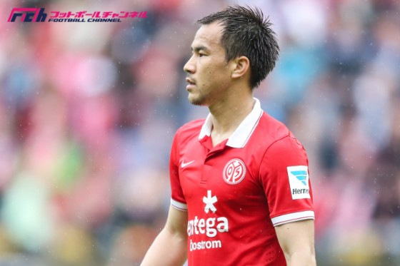 岡崎にオファーは無し？　マインツGMがレスターの報道を否定