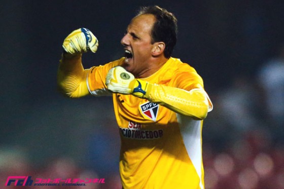 通算128ゴール目を決めた元ブラジル代表GKセーニ、クラブ歴代得点ランクトップ10入りを果たす