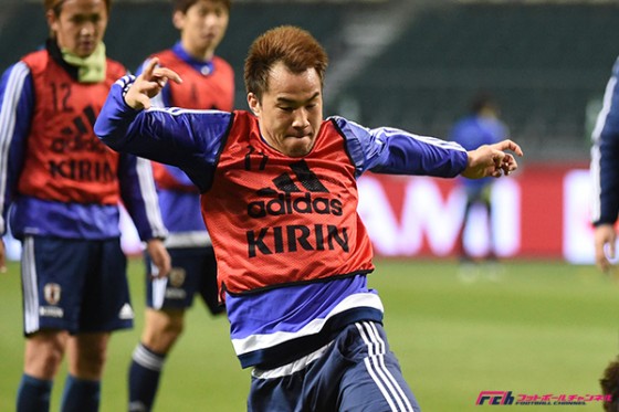 意識改革を求める岡崎、指示の一歩先へ進む必要性を説く