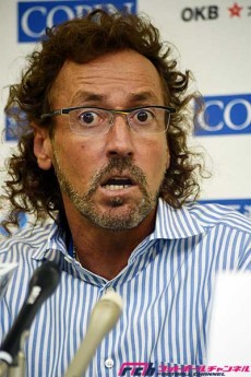 FC岐阜、低迷の根幹に迫る。ラモス監督が発した“知事”という言葉の重み