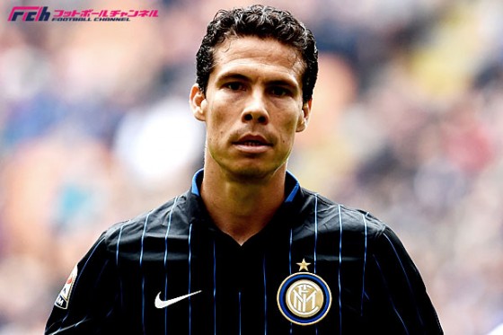 リバプール、ジェラード後釜にインテルのMFを獲得？