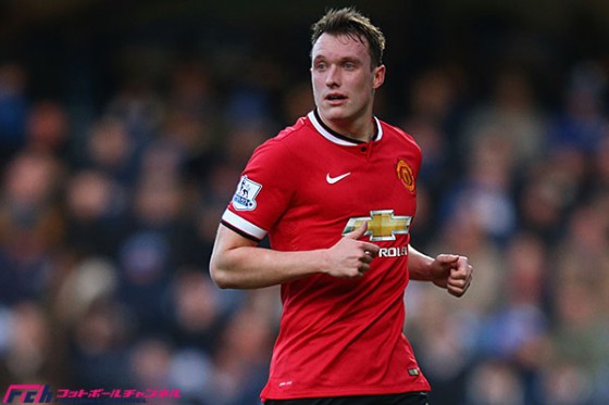 マンU、イングランド代表DFフィル・ジョーンズと契約延長を発表