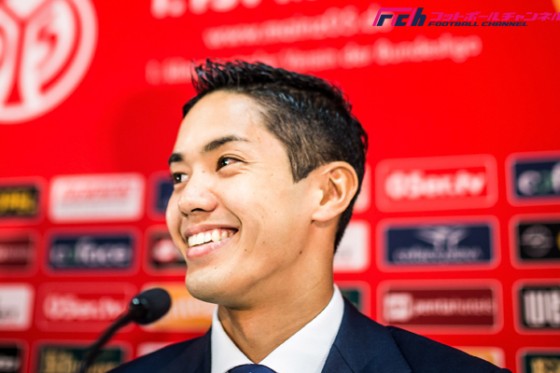 マインツに移籍の武藤、入団会見で意気込み語る「必要としてくれた気持ちに応えたい」