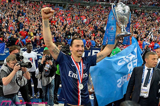 インテルがイブラ争奪戦に参入。ミランは年俸アップで“ダービー”制する?