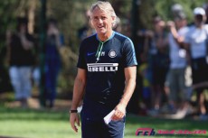 インテルは長友を必要としているのか? 鍵握るSB補強、指揮官マンチーニの思惑に迫る