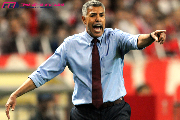 鹿島、トニーニョ・セレーゾ監督解任発表。後任に石井正忠コーチ