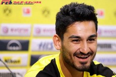 「実験」続く新生ドルトムント。トゥヘルが狙う“創造的模倣”。ペップの見識とクロップの遺産