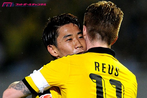 香川とロイスがサングラスを交換してSNSで公開「シンジは日本のベッカム！」