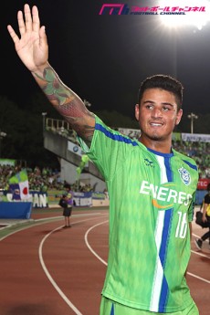 七転び八起き。苦しみつつ前を向く湘南。“監督じゃない感じ”チョウ監督との絆が選手を成長に導く