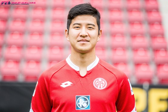 ドルトムント、手薄な左サイドに韓国代表DFパク・チュホを獲得