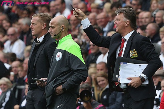 マンU、好調スワンズに逆転負けで今季初黒星…指揮官の采配に明暗分かれる