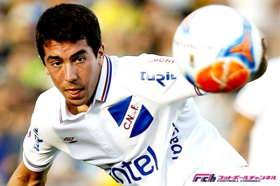 交通事故を乗り越えて移籍成立！　ウルグアイからイングランドに到着