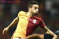 長友はなぜインテルに残留したのか？　戦力外扱いも移籍に至らなかった2つの背景