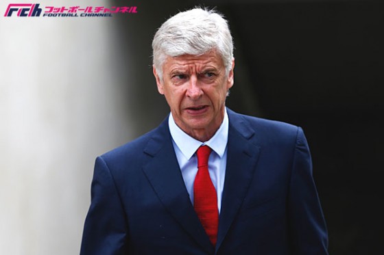 ヴェンゲル監督、19歳FWに66億円超を費やしたマンUに疑問「選手に多く使いすぎ」